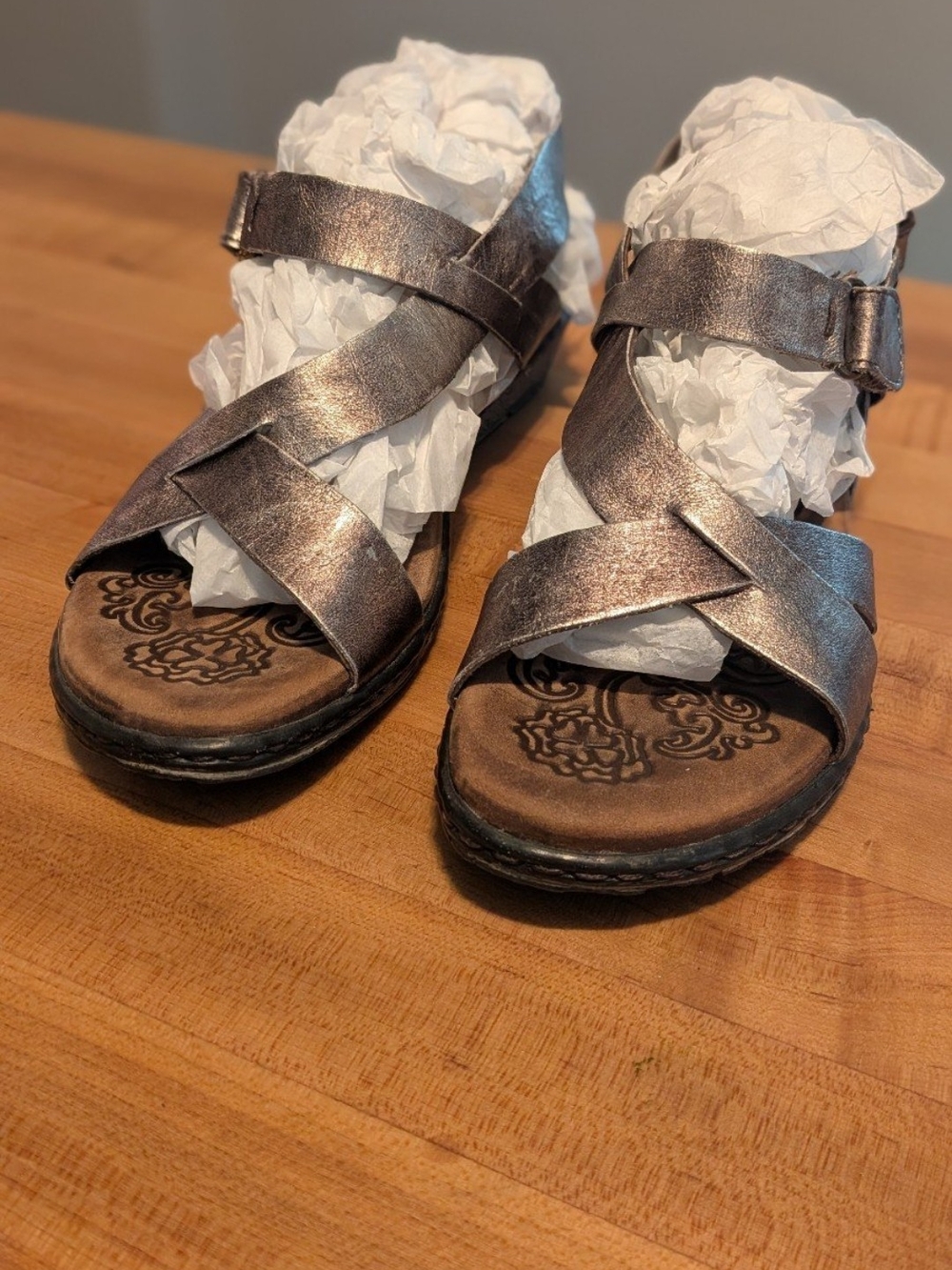 Born Metallic Pewter Cross-Strap Sandals Size 7